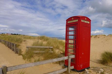 Qui je suis ?! #Lesjoliesplumes phone-booth-651222_640