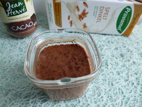 yaourts végétaux maison à l'épeautre et au cacao à 80 kcal (diététiques, sans sucre et riches en fibres) P1190541