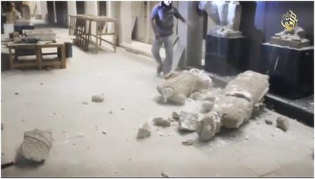 Daesh : Le saccage du musée de Ninive un faux grossier Daesh : Le saccage du musée de Ninive un faux grossier