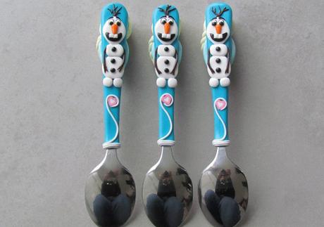 Découvrez les couverts en Fimo enchanteurs de Cindy diy_cuillere_fimo_reine_neige