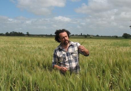 Benoît Biteau Paysan agronome, Humaniste qui pratique et prone l'agriculture naturelle