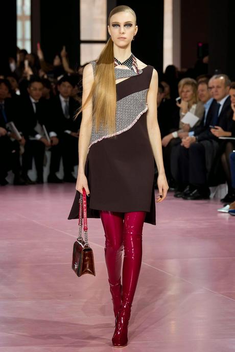 Dans la continuité de la Haute Couture, bienvenue au défilé Dior...