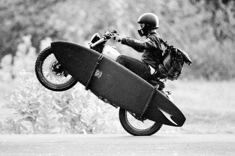 moto-surf by Deus Ex Machina