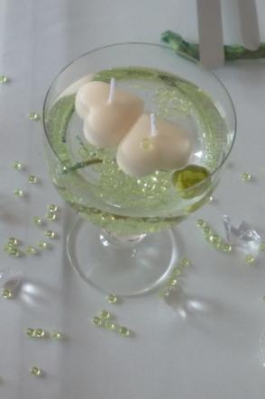 J'ai utilisé ici plusieurs sortes de verts pour un... J'ai utilisé ici plusieurs sortes de verts pour un...