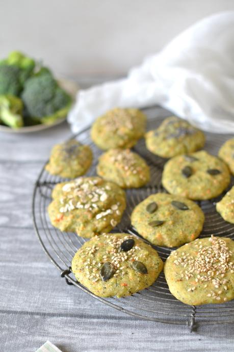 Biscuits végétaux brocoli-carotte { Sans gluten } Biscuits végétaux brocoli-carotte { Sans gluten }