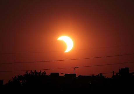 Préparez-vous à observer l’éclipse du Soleil du 20 mars 2015 éclipse partielle du Soleil
