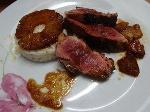 MAGRETS DE CANARD À L'ANANAS MAGRETS DE CANARD À L'ANANAS