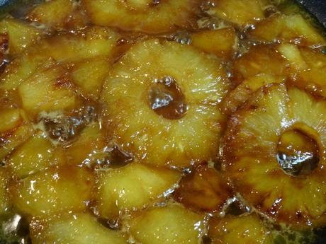 MAGRETS DE CANARD À L'ANANAS ANANAS CARAMÉLISÉS