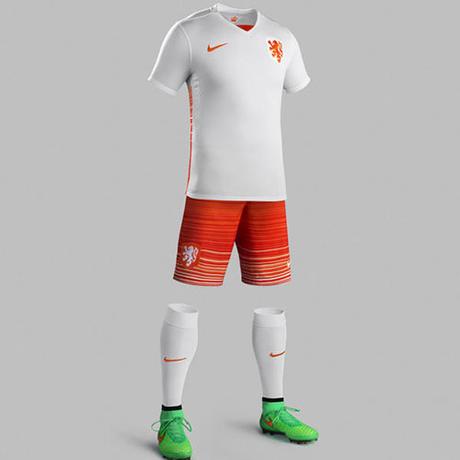pays-bas-maillot-away-2015-complet