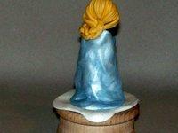 Boite à bijoux avec Elsa reine des neiges en porcelaine froide Boite à bijoux avec Elsa reine des neiges en porcelaine froide