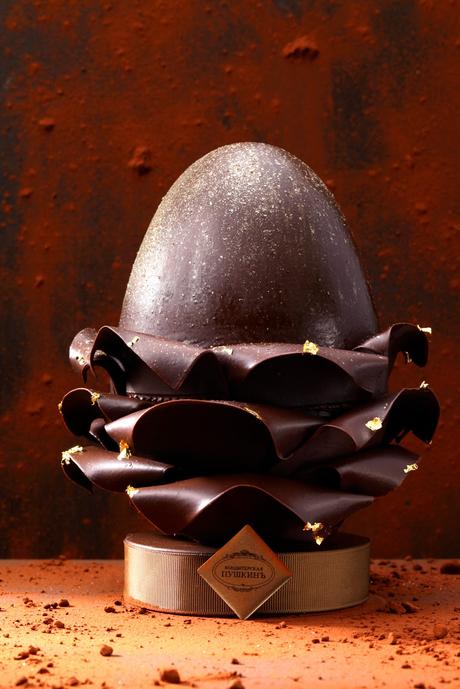 Le Café Pouchkine crée l'œuf Roza Yava pour Pâques