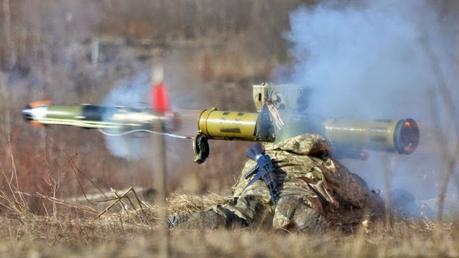 Les députés américains pressent Obama d'envoyer des armes létales en Ukraine