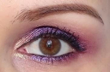 Spring make-up look purple with Promiscious