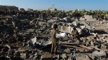 Le peuple yéménite uni dans les rues pour soutenir le mouvement révolutionnaire face à l’invasion saoudienne yemen war