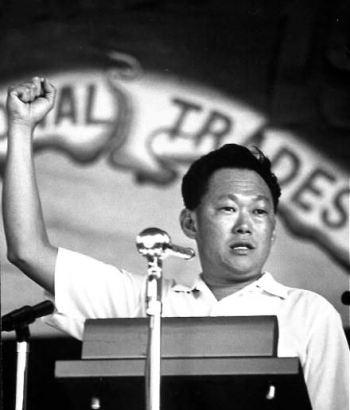 lee-kuan-yew-1965.jpg