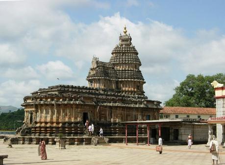 Vidyashankara_Temple_at_Shringeri
