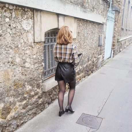 La chemise à carreaux La chemise à carreaux