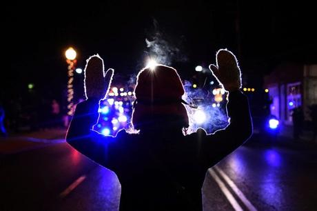 États-Unis : Des journalistes portent plainte contre la police à Ferguson
