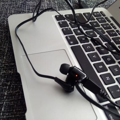 Déballage et test des écouteurs sans fil iClever IC-bth01