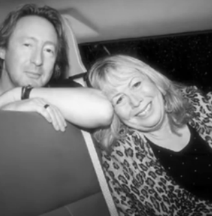 Julian Lennon: une chan­son pour dire adieu à Cynthia
