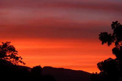 Coucher de soleil sur les montages de Guadeloupe Coucher de soleil sur les montages de Guadeloupe