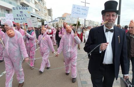 La ferme-usine des 23 000 cochons suscite la révolte en Vendée