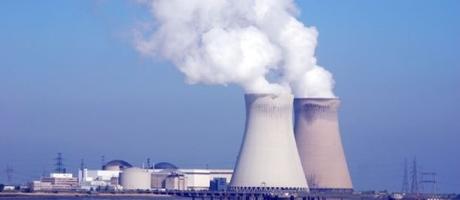 Comment aider EDF à respecter les engagements de François Hollande sur le nucléaire?