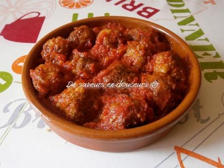 Albóndigas en salsa de tomate Albóndigas en salsa de tomate