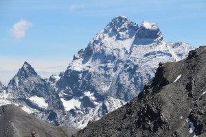 En compagnie d'un âne : un tour du Queyras (Hautes-Alpes) En compagnie d'un âne : un tour du Queyras (Hautes-Alpes)