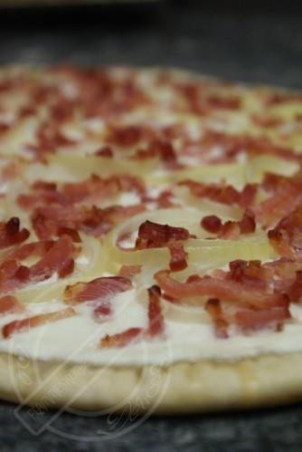 Flammencküche Lardons-Oignons Flammencküche Lardons-Oignons