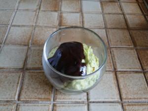 Crème d'avocat au chocolat chaud Crème d'avocat au chocolat chaud