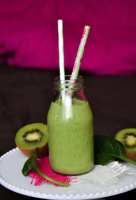 Green smoothie kiwi/epinard/yahourt grec