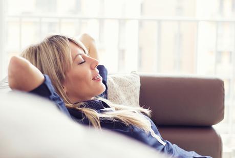 Améliorez votre bien-être au quotidien avec une routine positive. Vous ménager un temps de repos est essentielle dans votre routine quotidienne