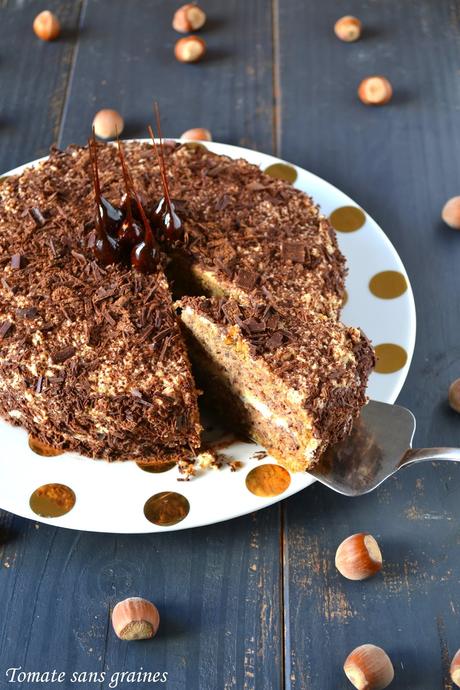 Gâteau aux noisettes et sa crème au café Gâteau aux noisettes et sa crème au café