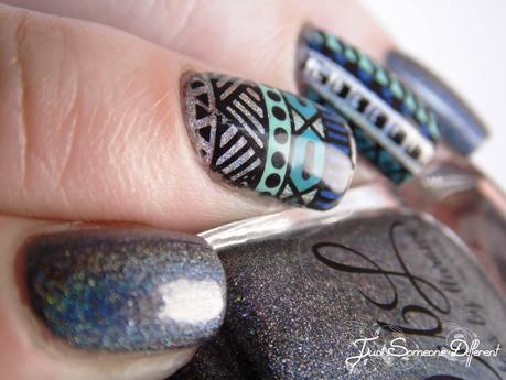 Reverse stamping week #1 - Aztec nails Reverse stamping week #1 - Aztec nails