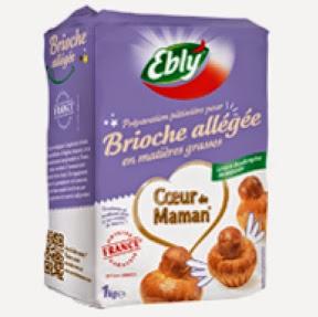 Les mains dans la farine Les mains dans la farine