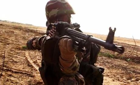 Avec les armées camerounaise et nigériane contre Boko Haram (vidéo) Avec les armées camerounaise et nigériane contre Boko Haram (vidéo)