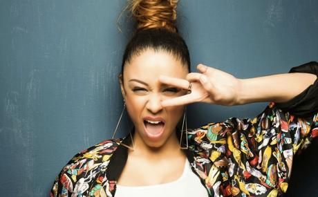 Romy M : Découvrez 'Dans La Peau', son nouveau single Romy M : Découvrez 'Dans La Peau', son nouveau single