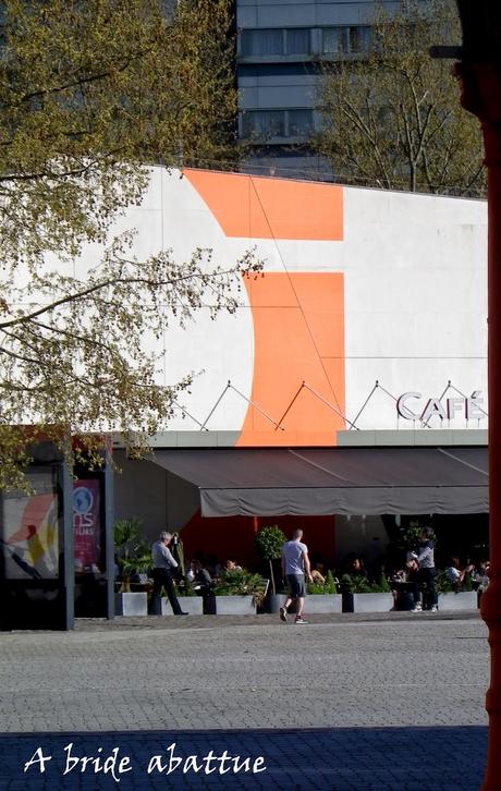 Felice Varini expose à La Villette en suites jusqu'au 13 septembre 2015 Felice Varini expose à La Villette en suites jusqu'au 13 septembre 2015