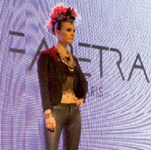 Faretra mise sur la tresse poisson au salon Beauté Sélection tresse