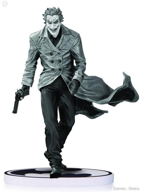 Figurines du Joker et Batman