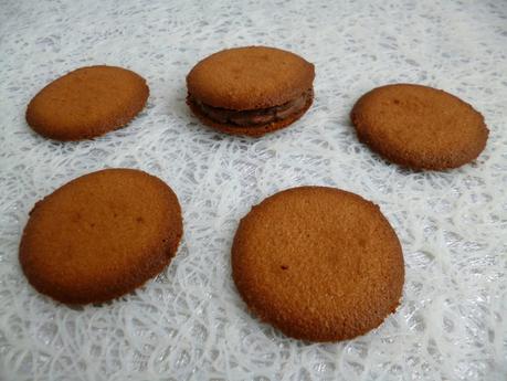 tuiles framboise fourrées au chocolat noir 100% cacao à seulement 40 kcal (diététique, sans sucre ajouté) P1200144