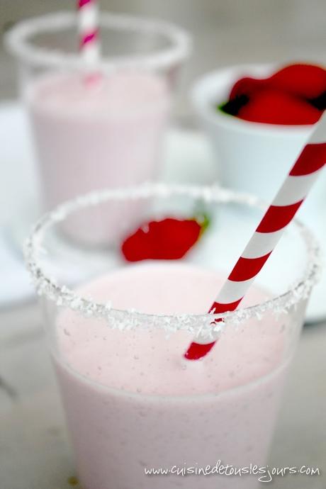 Milkshake coco fraise - Cuisine de tous les jours Milkshake coco fraise - Cuisine de tous les jours