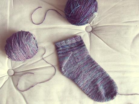 Tricoter des chaussettes, les techniques faciles pour débutants (et sans couture)