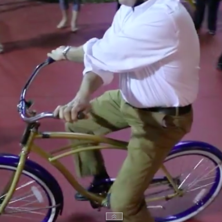 Capture d’écran 2015-05-04 à 11.06.27 Ce vélo inversé va vous en faire voir de toutes les couleurs !