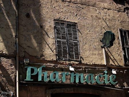 Les Français sont peu enclins à acheter leurs médicaments en ligne Les Français sont peu enclins à acheter leurs médicaments en ligne