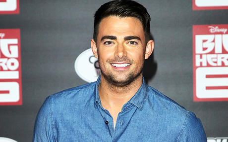 Awkward : Jonathan Bennett (Mean Girls) rejoint l'ultime saison 5 ! Awkward : Jonathan Bennett (Mean Girls) rejoint l'ultime saison 5 !
