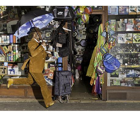 Des sapeurs sachant saper et Lila Neutre les photographier Des sapeurs sachant saper et Lila Neutre les photographier