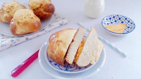 Pão de Deus, petits pains au lait à la noix de coco portugais