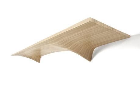 Ply Shelf étagères courbées par Matter Design Ply Shelf étagères courbées par Matter Design